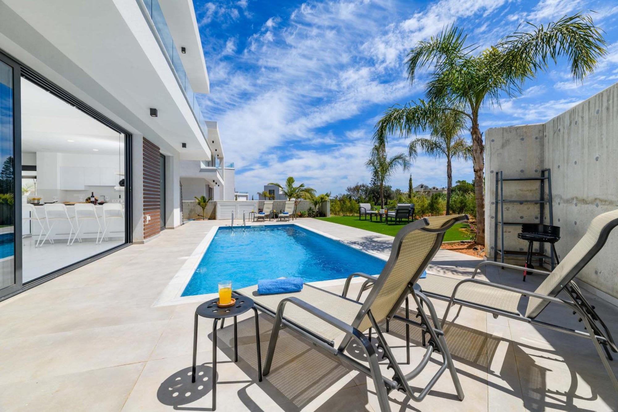 By The Beach - Royal Sapphire Villa Protaras Exterior photo