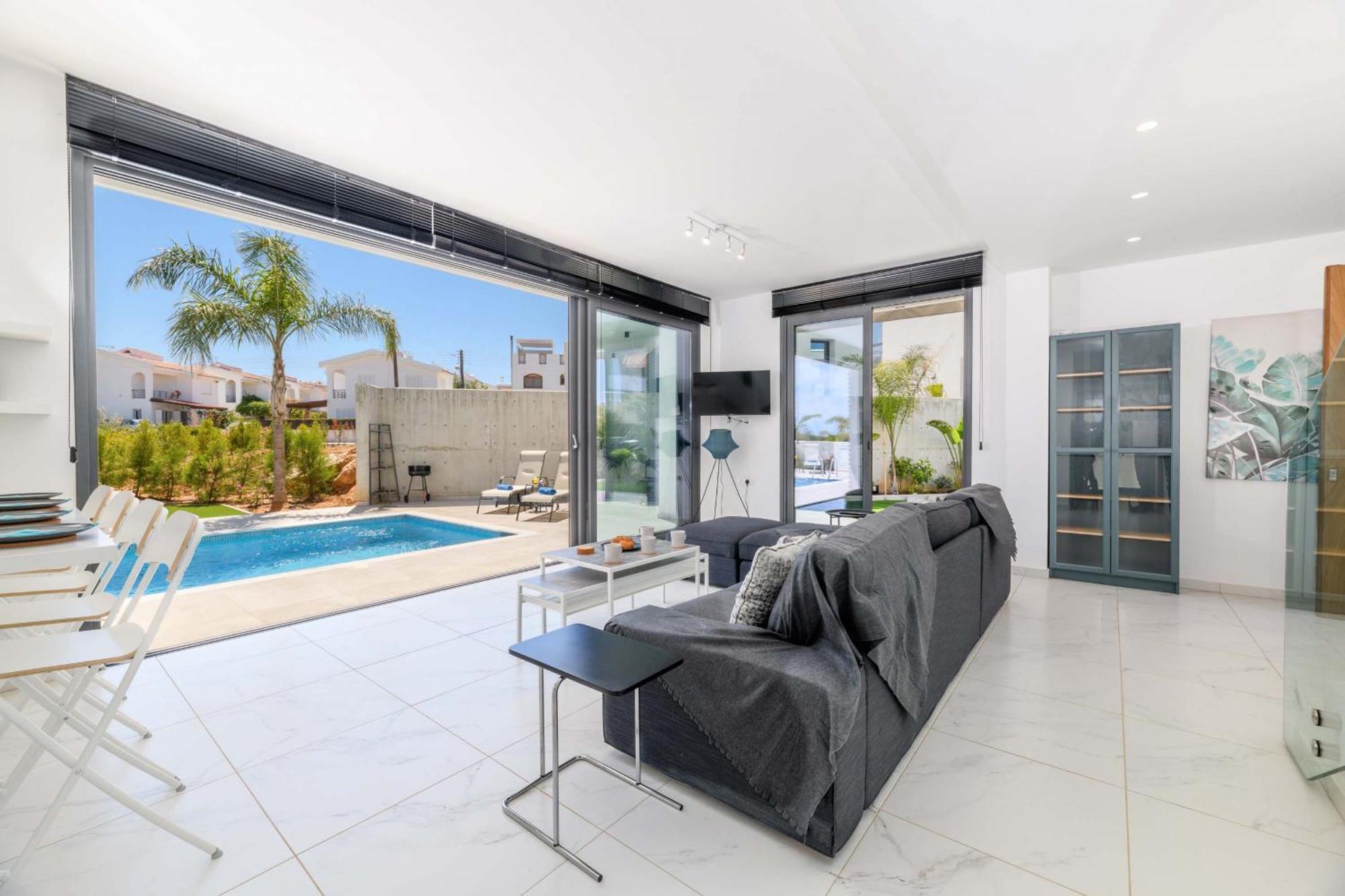 By The Beach - Royal Sapphire Villa Protaras Exterior photo
